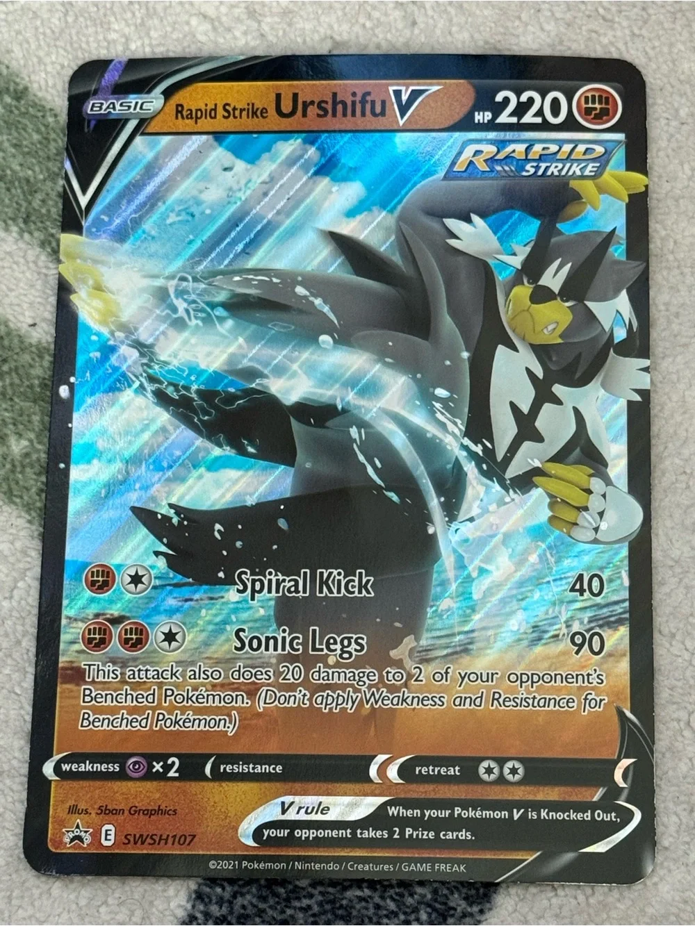 Rapid Strike Urshifu V Holo Pokémon Card - Blue/Black (JUMBO SIZE)